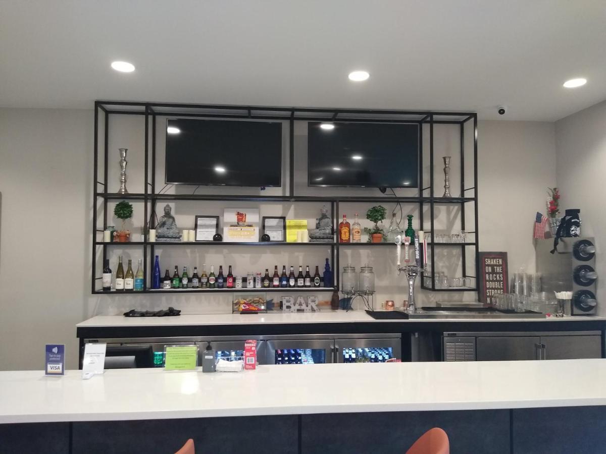 Holiday Inn - Kansas City - Northeast By Ihg Exteriör bild